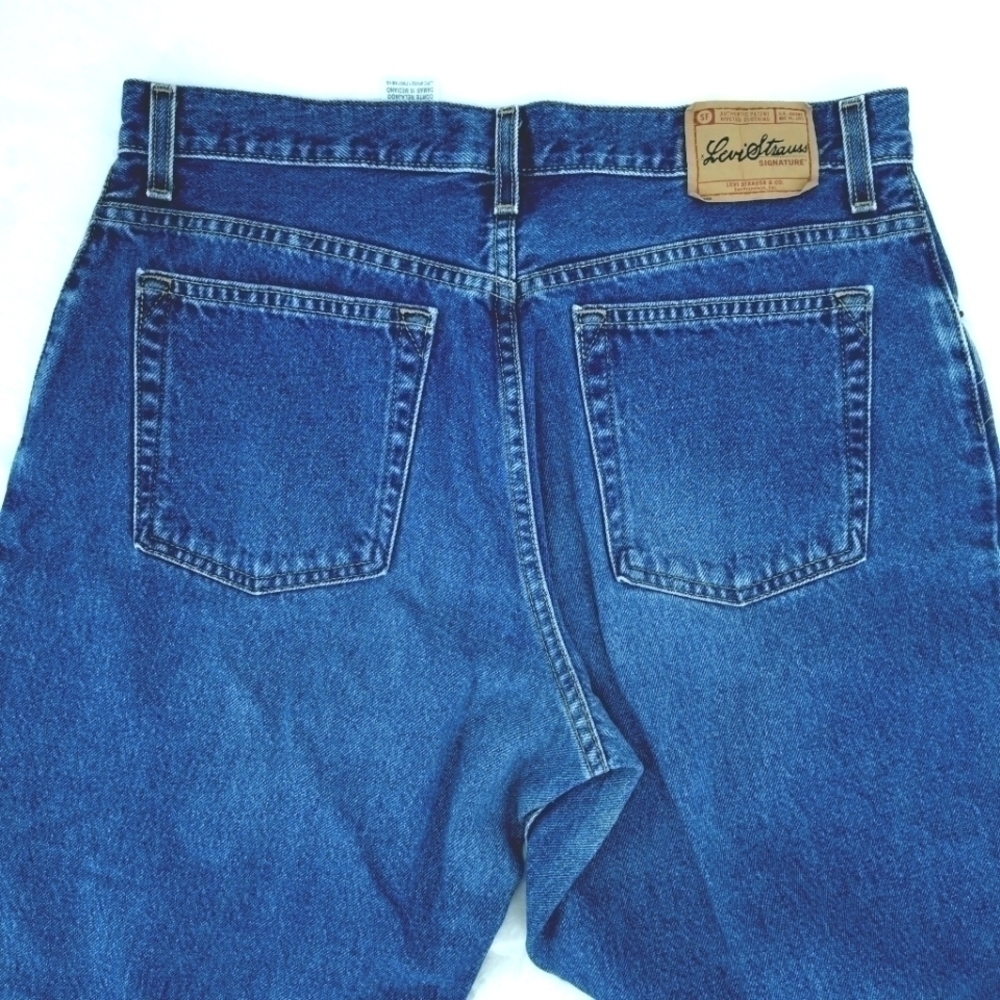 Levi's Women's 16M High Rise Vtg Cotton Mom Pants - Picture 12 of 16
